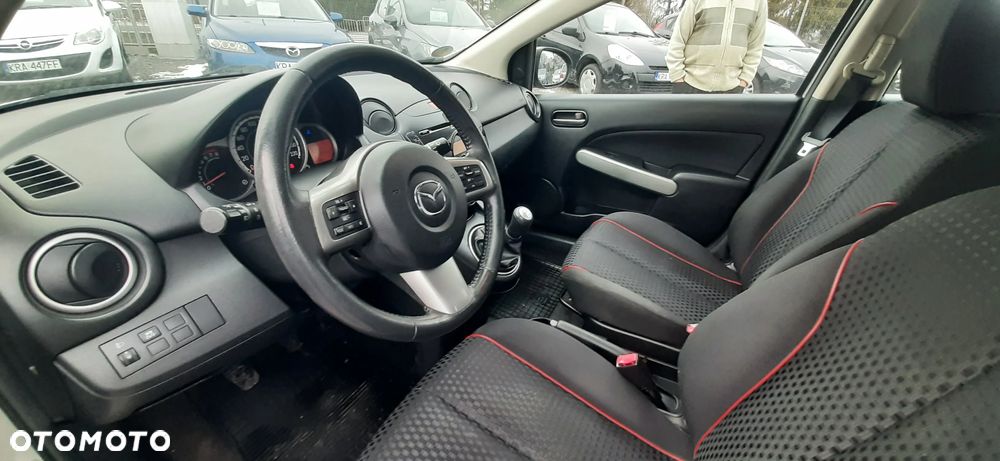 Mazda 2 - 34