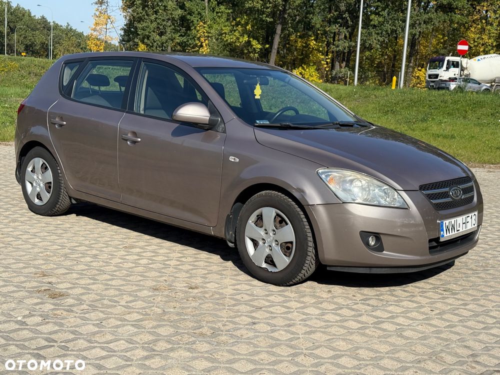 Kia Ceed 1.4 Comfort + - 3