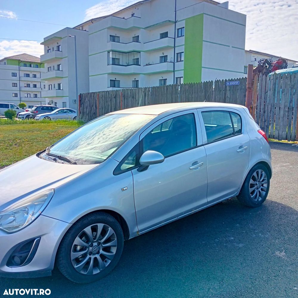 Opel Corsa 1.2 Essentia - 3