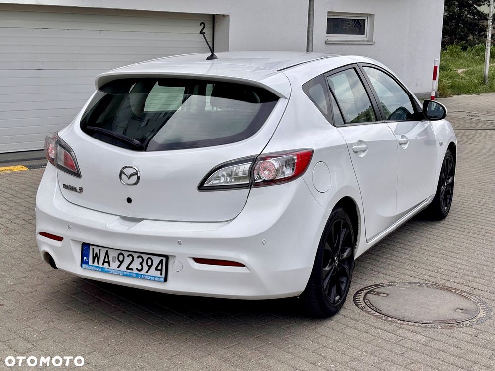 Mazda 3 1.6 Exclusive + - 3