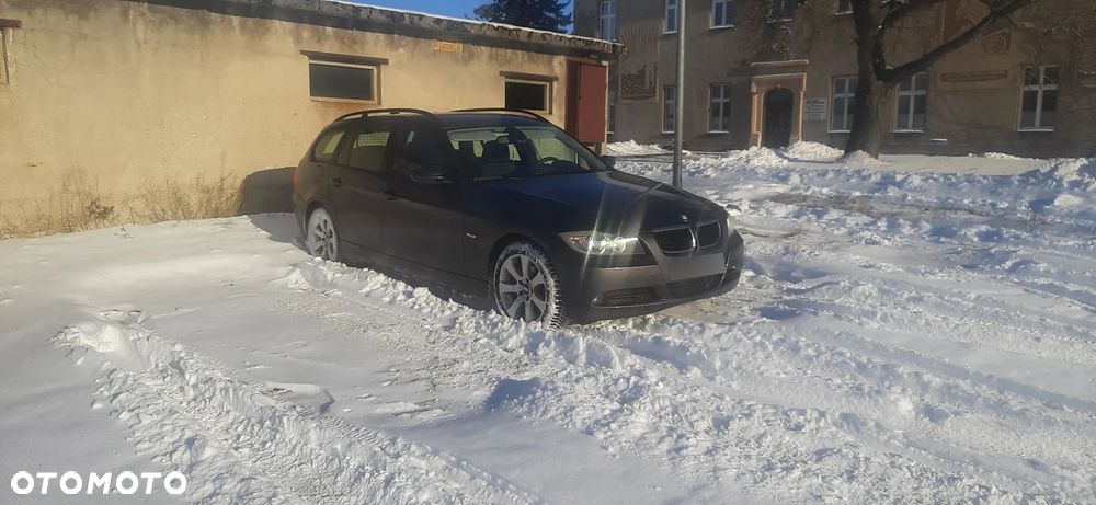 BMW Seria 3 320i - 12