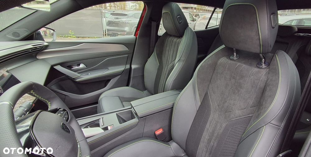 Peugeot 408 1.2 PureTech mHEV GT S&S e-DCS6 - 12