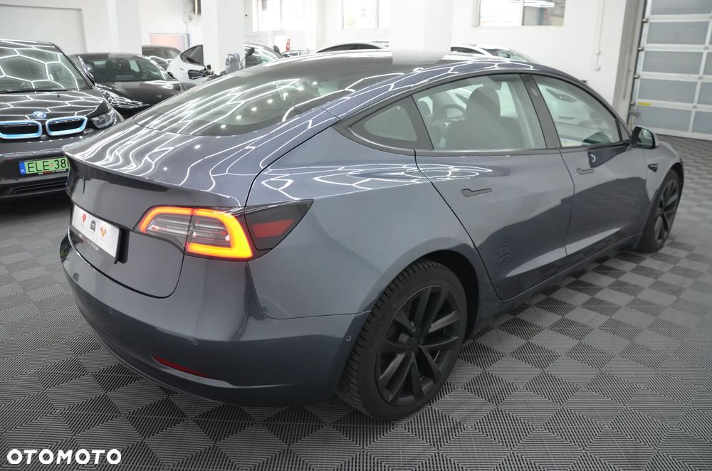 Tesla Model 3 Standard Reichweite Plus Hinterradantrieb - 8