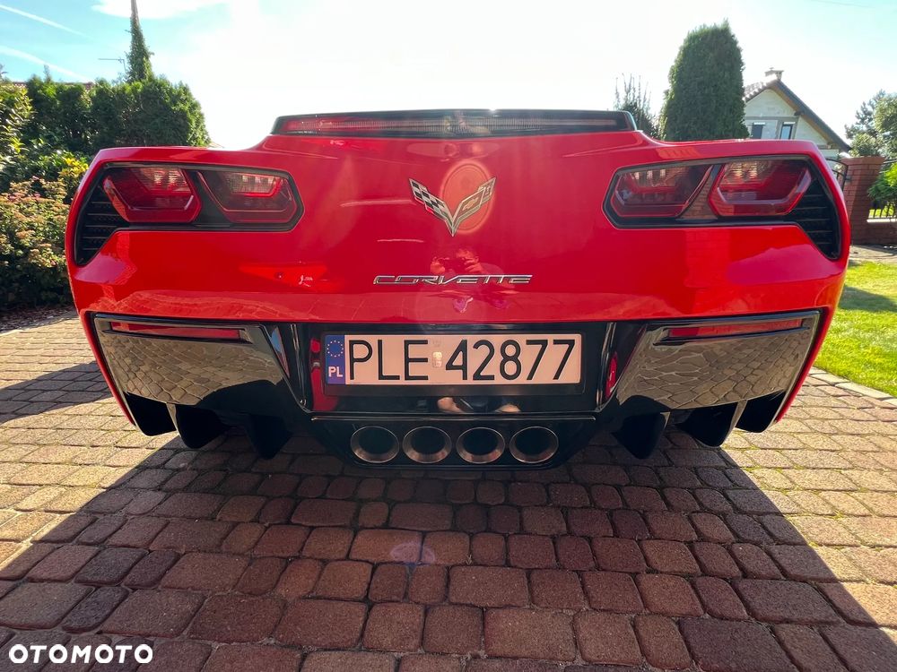 Chevrolet Corvette - 12