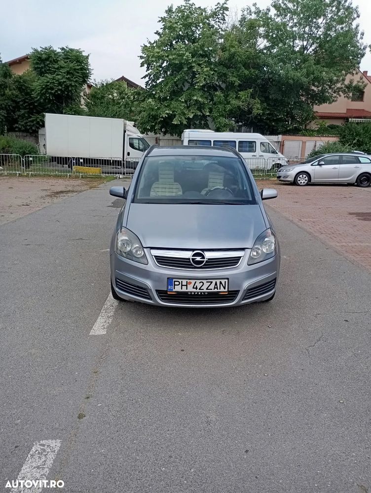 Opel Zafira 1.6i Club - 1