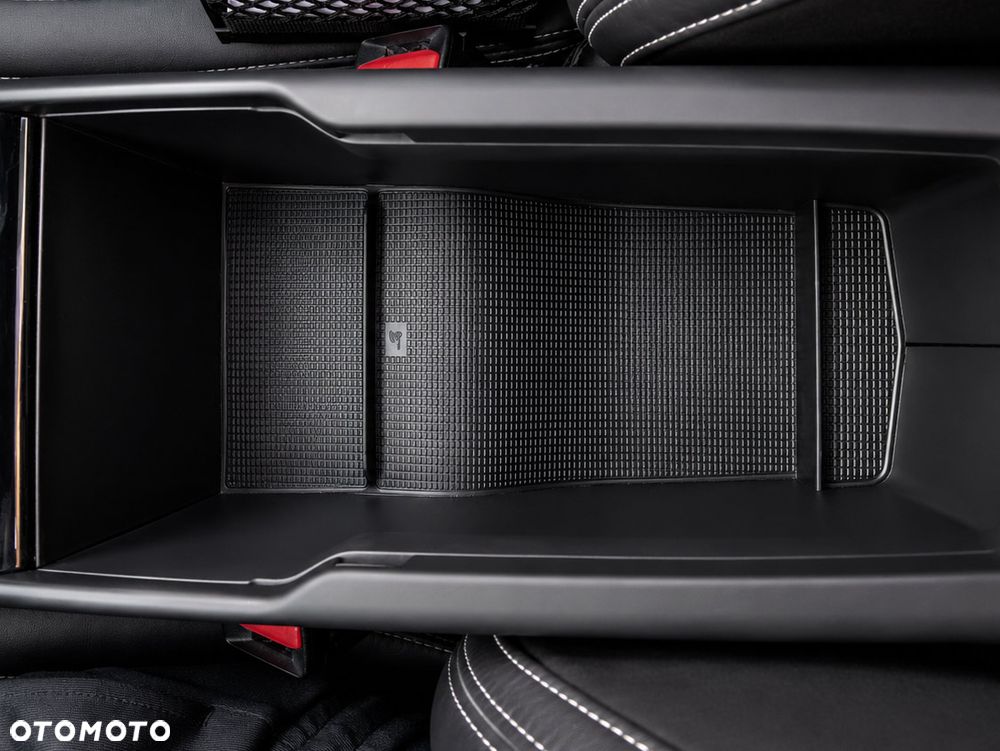 Volvo XC 40 B4 B R-Design - 23