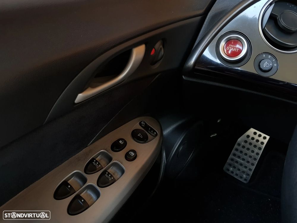 Honda Civic 1.8 Sport - 19