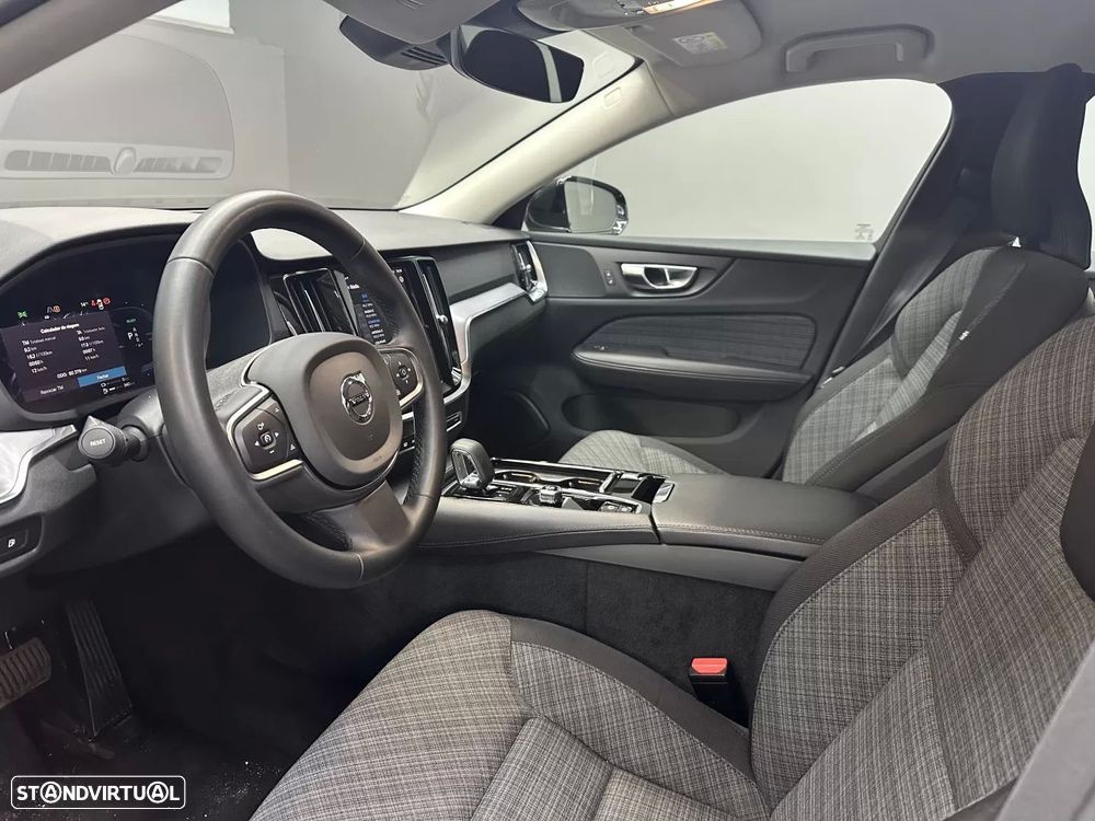 Volvo V60 2.0 T6 AWD TE Core - 4