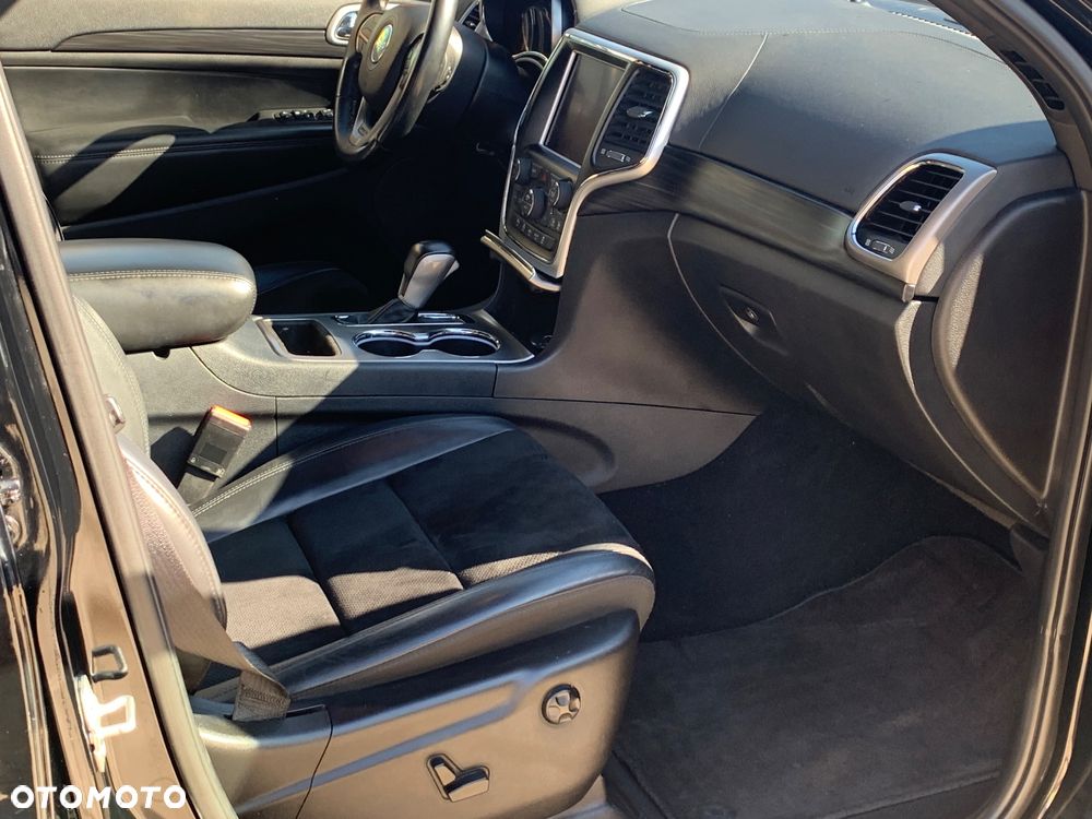 Jeep Grand Cherokee 3.6 V6 Laredo - 35