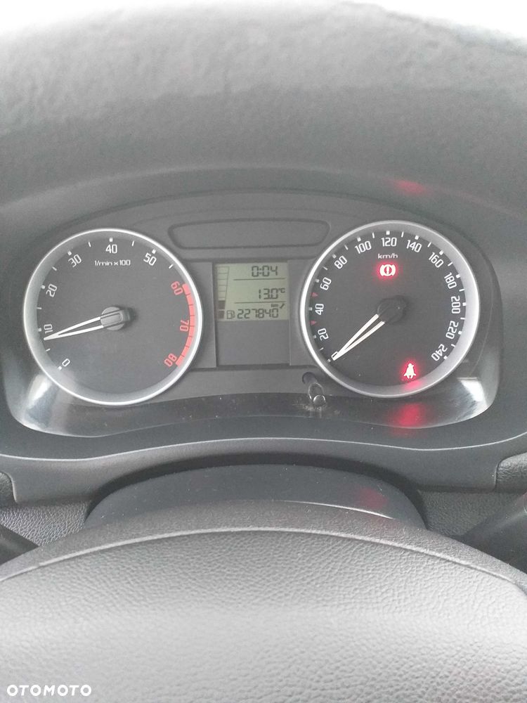 Skoda Fabia - 6