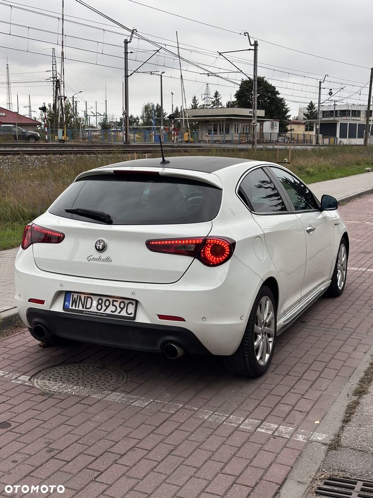 Alfa Romeo Giulietta 1.4 TB MultiAir Distinctive TCT - 9