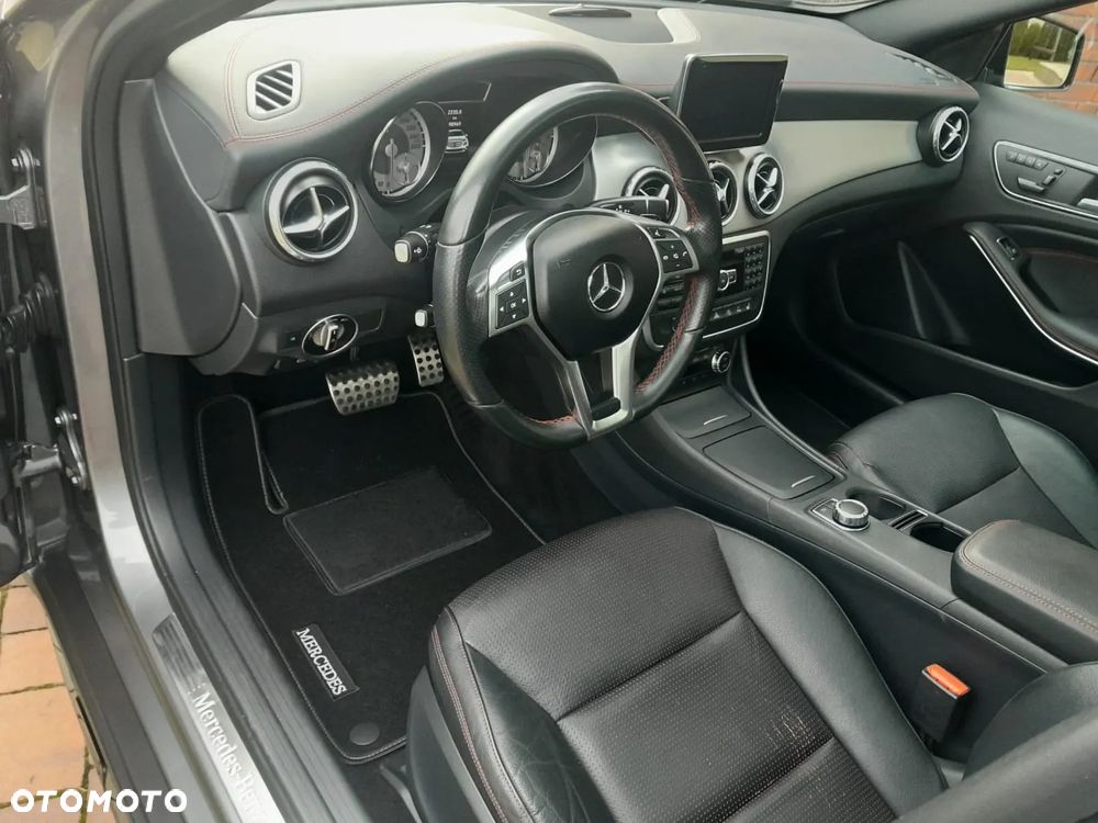 Mercedes-Benz GLA Diesel AMG Line - 10