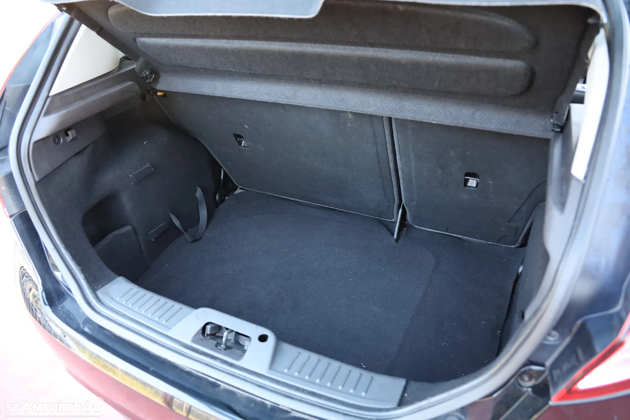 Ford Fiesta 1.5 TDCi Trend - 8