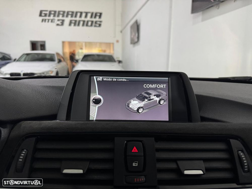 BMW 328 i Auto Pack M - 29