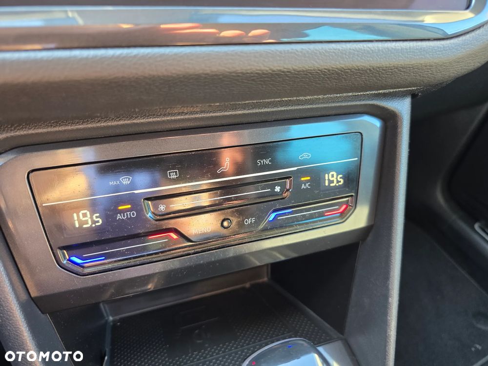 Volkswagen Tiguan - 34