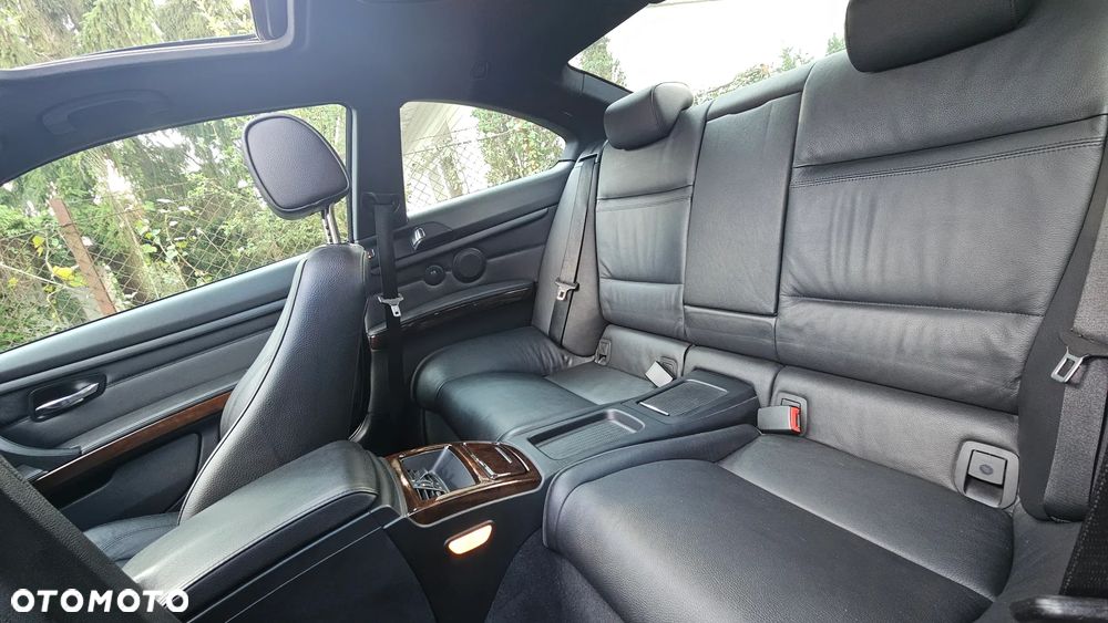 BMW Seria 3 335i xDrive - 13