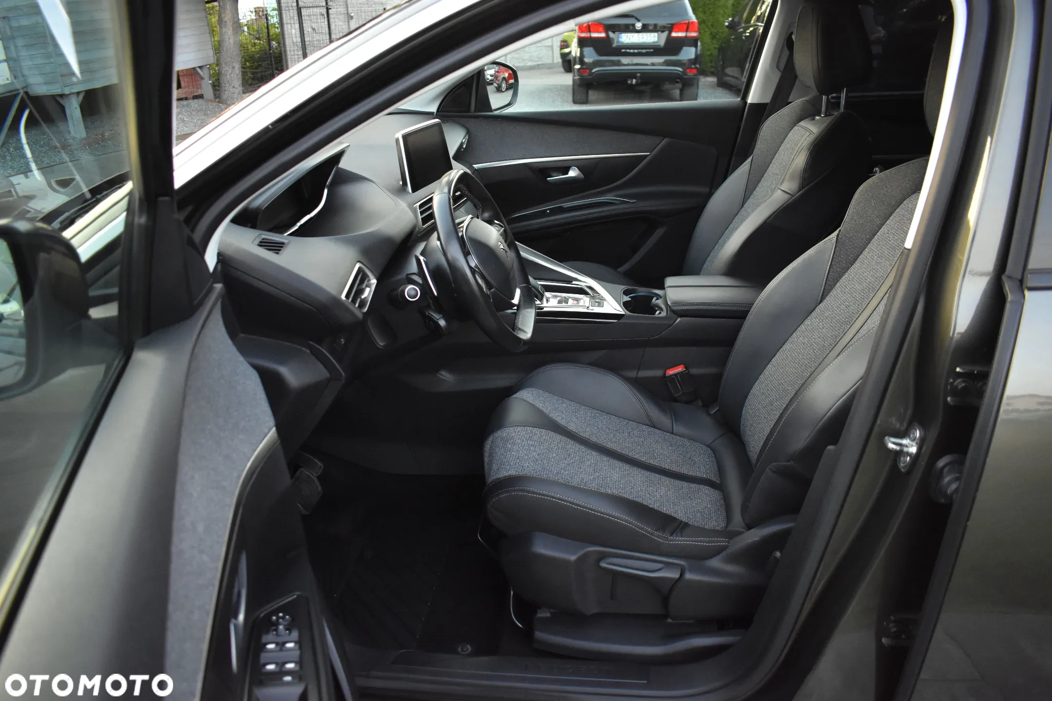 Peugeot 5008 BlueHDI 130 EAT8 Allure Pack - 21