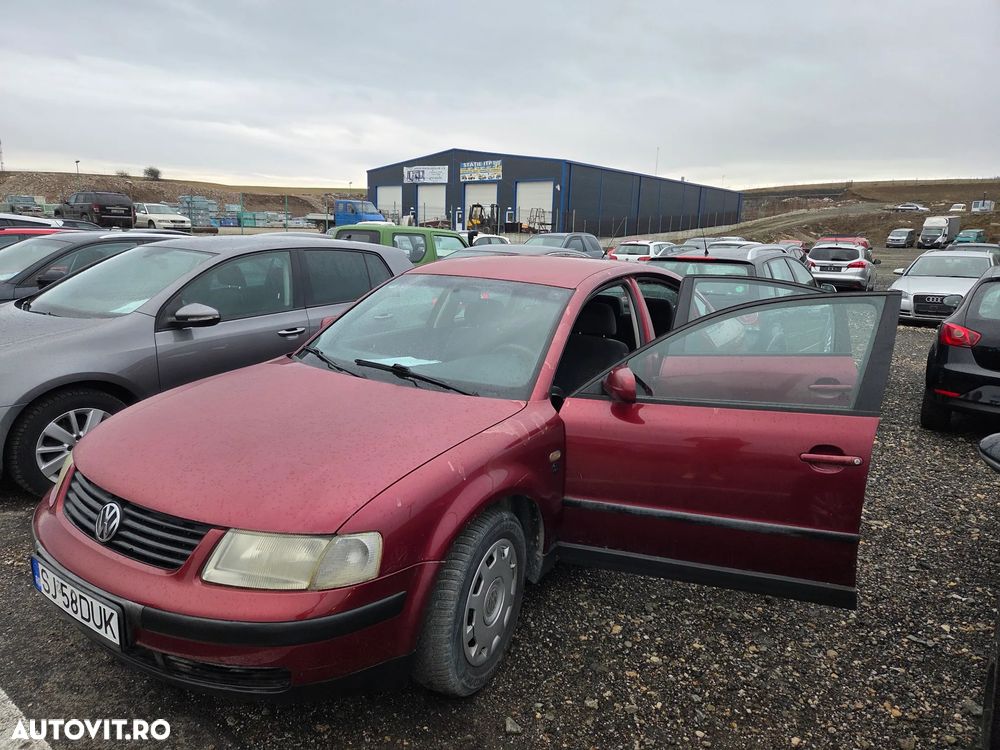 Volkswagen Passat - 2