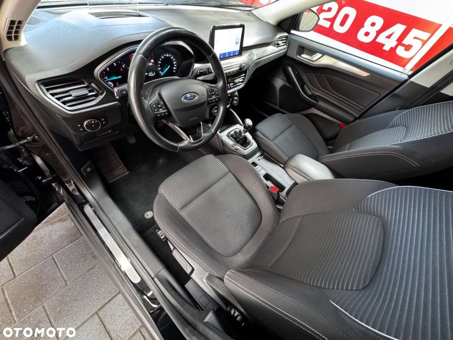 Ford Focus - 26