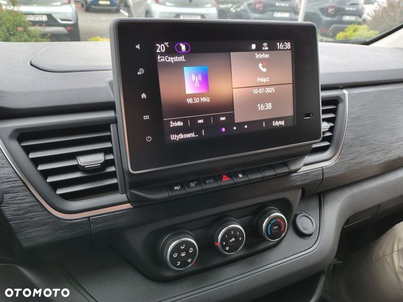 Renault Trafic - 12