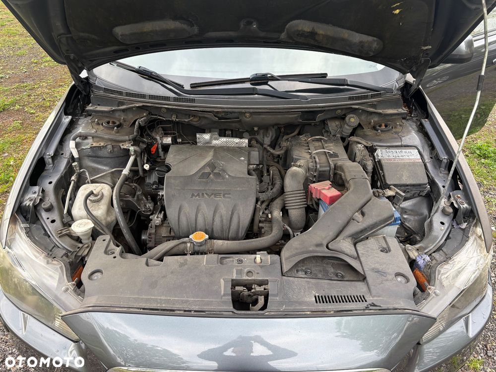 Mitsubishi Lancer 1.6 Invite - 21