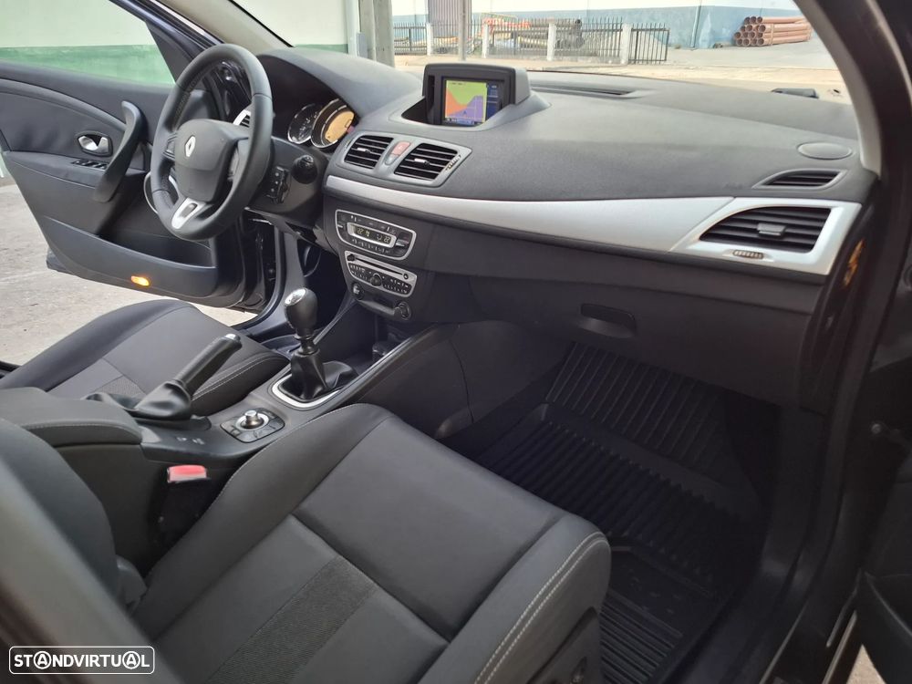 Renault Mégane Sport Tourer dCi 110 FAP Expression - 21