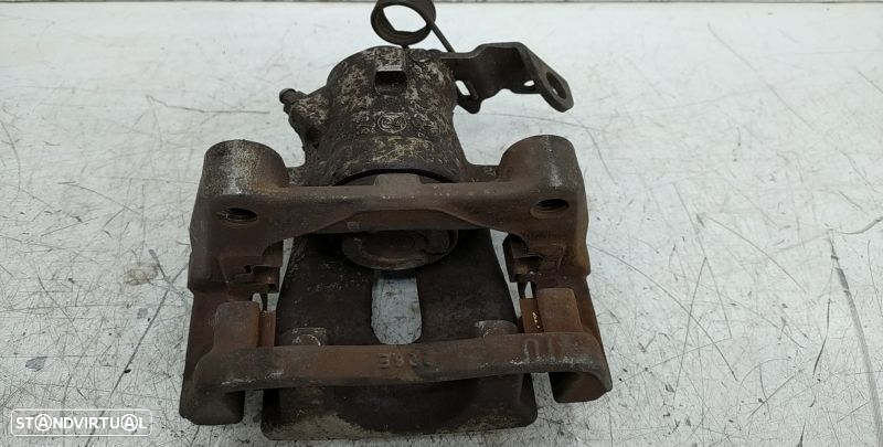 Pinça Tras Direita Opel Astra H (A04) - 4