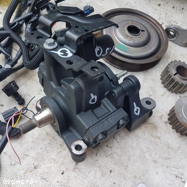 pompa paliwa wtryskowa nissan juke qashqai renault megane dacia mercedes 1.5 dci