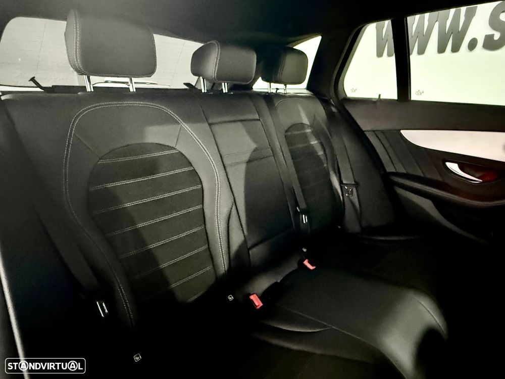 Mercedes-Benz C 180 d Station AMG Line - 22