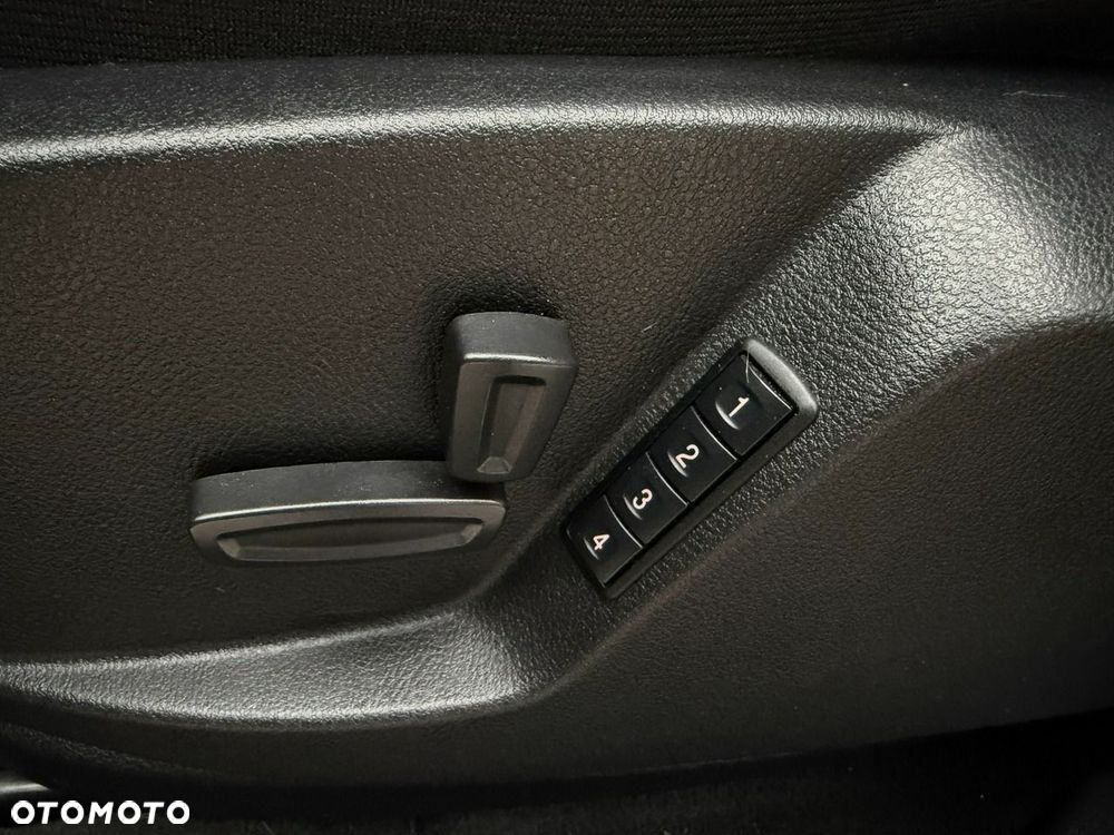 Ford S-Max 2.0 TDCi DPF Titanium X - 18