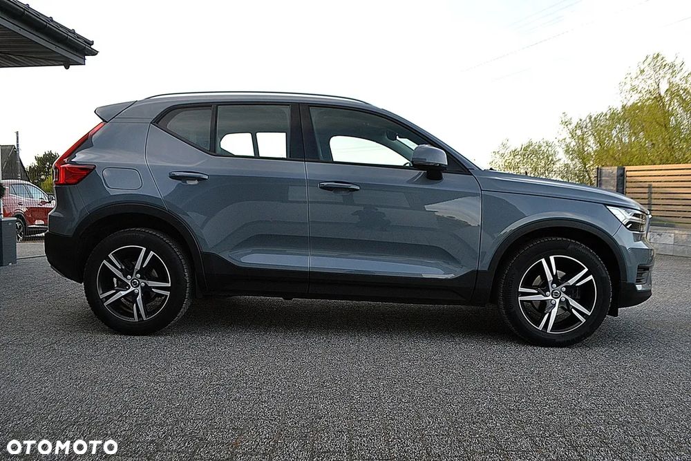 Volvo XC 40 T3 Momentum - 8