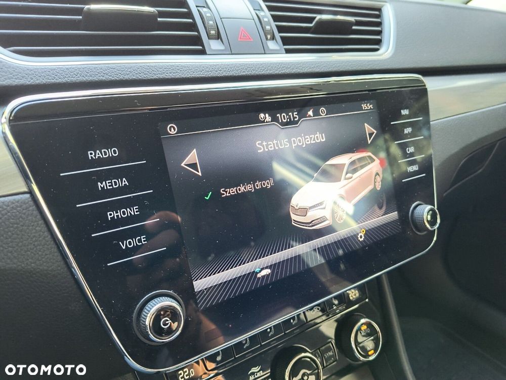 Skoda Superb 2.0 TDI SCR Style DSG - 22