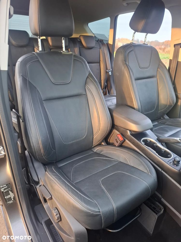 Ford Kuga 2.0 TDCi 4WD Titanium Plus - 22