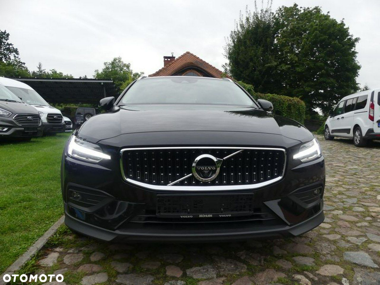 Volvo V60 Cross Country - 18