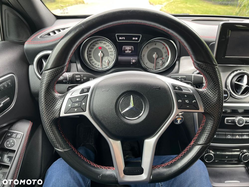 Mercedes-Benz GLA 220 CDI 4Matic 7G-DCT AMG Line - 13