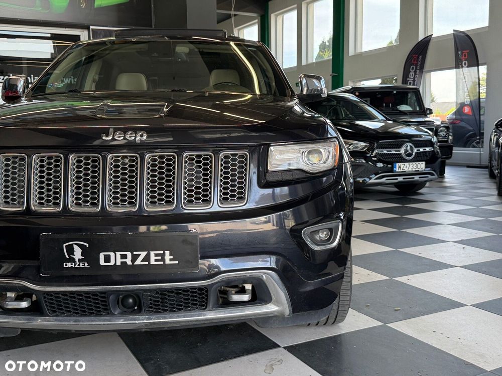 Jeep Grand Cherokee - 38
