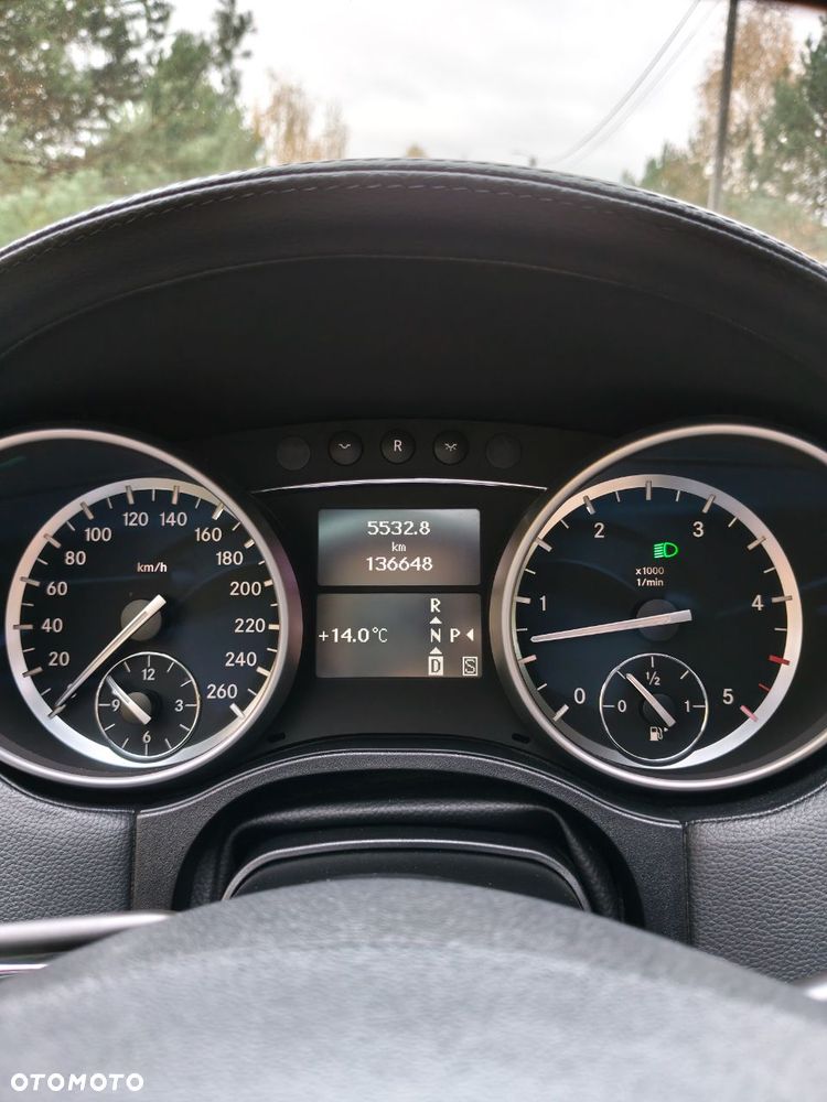 Mercedes-Benz GL 350 CDI BlueEff - 32