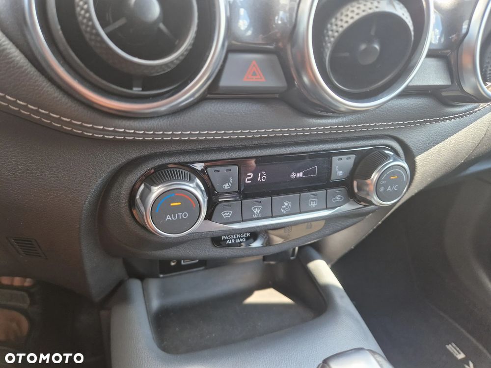 Nissan Juke 1.0 DIG-T N-Connecta DCT - 12