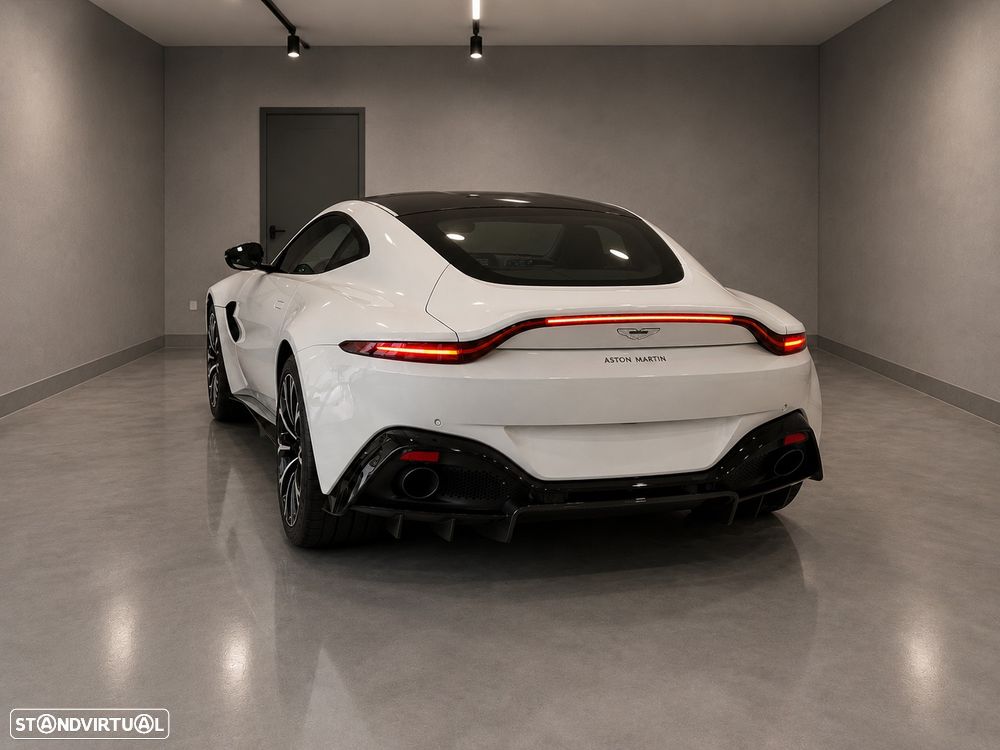Aston Martin Vantage Coupe 4.0 Twin-Turbo V8 - 6