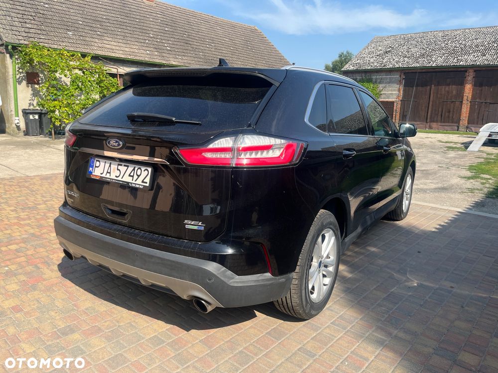 Ford Edge - 4
