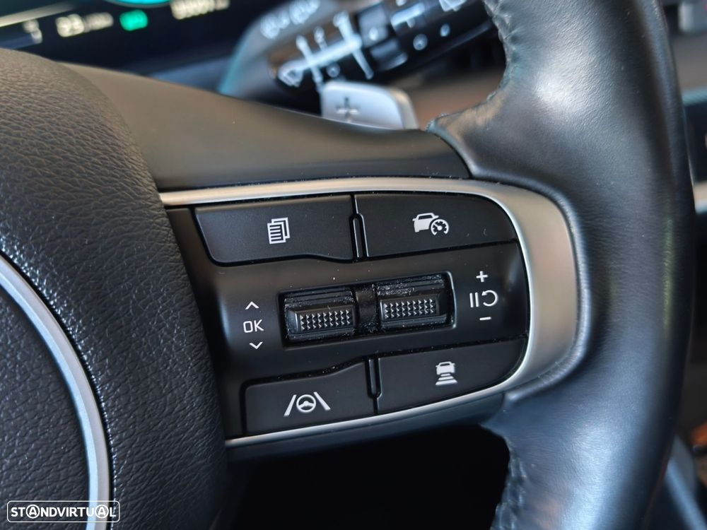 Kia Sportage 1.6 T-GDi PHEV Tech — fotografia 16