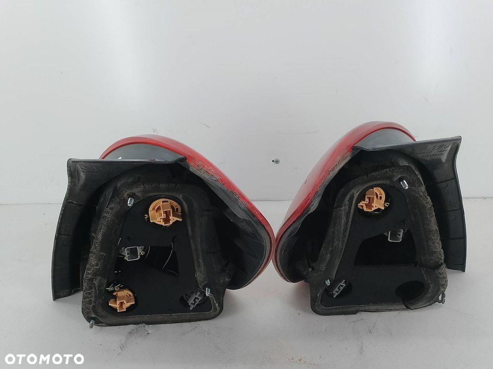 LAMPY TYŁ KOMPLET TOYOTA COROLLA VERSO I 1827 - 3