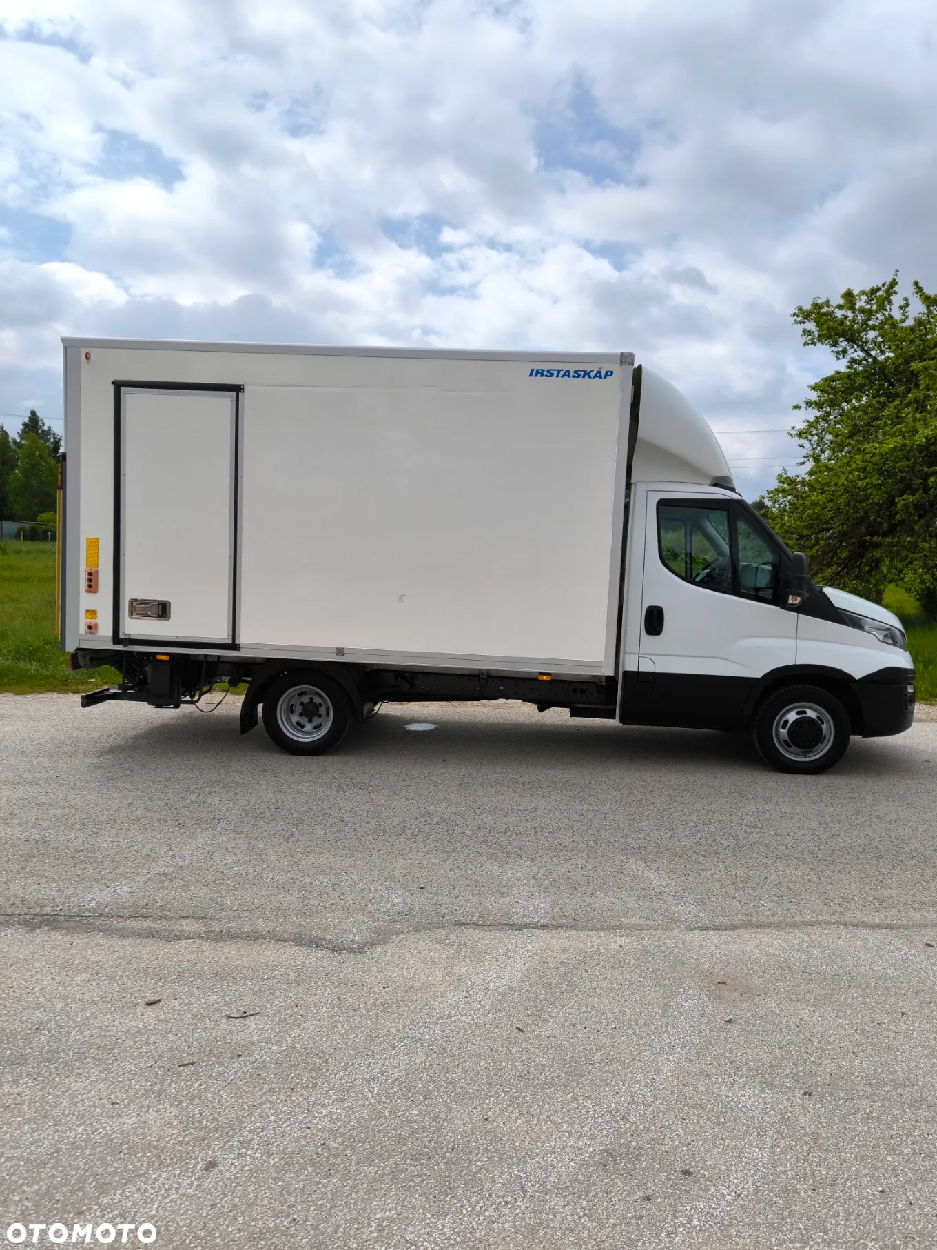Iveco 35C17 Cena: 66500 zł netto Kontener Izoterma Klimatronic - 4