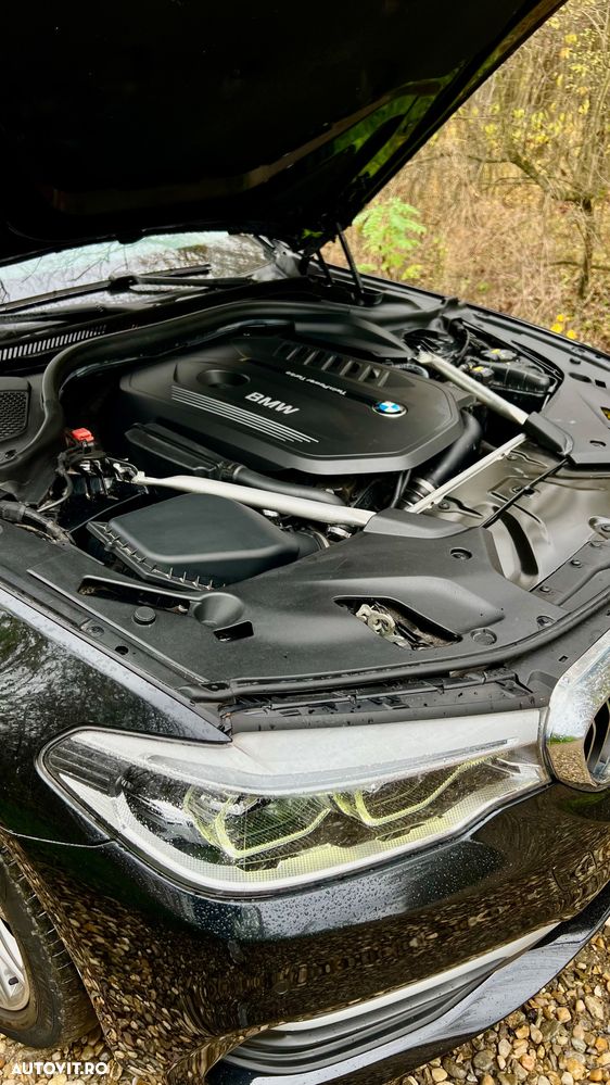 BMW Seria 5 540i xDrive AT - 12