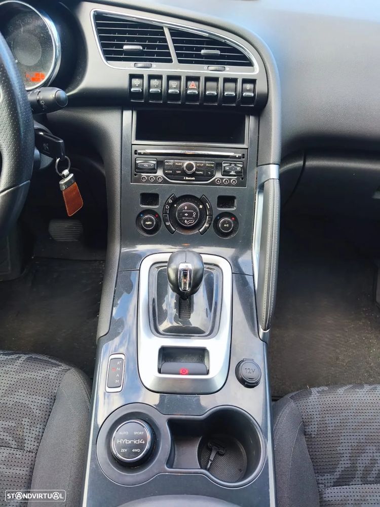 Peugeot 3008 2.0 HDi Hybrid4 - 8