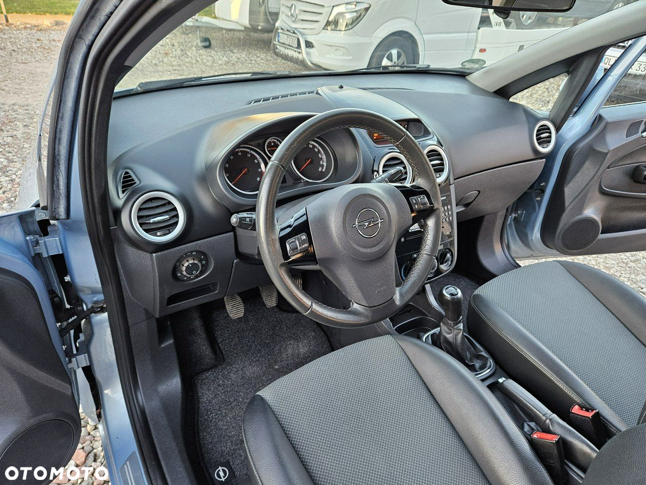 Opel Corsa - 8