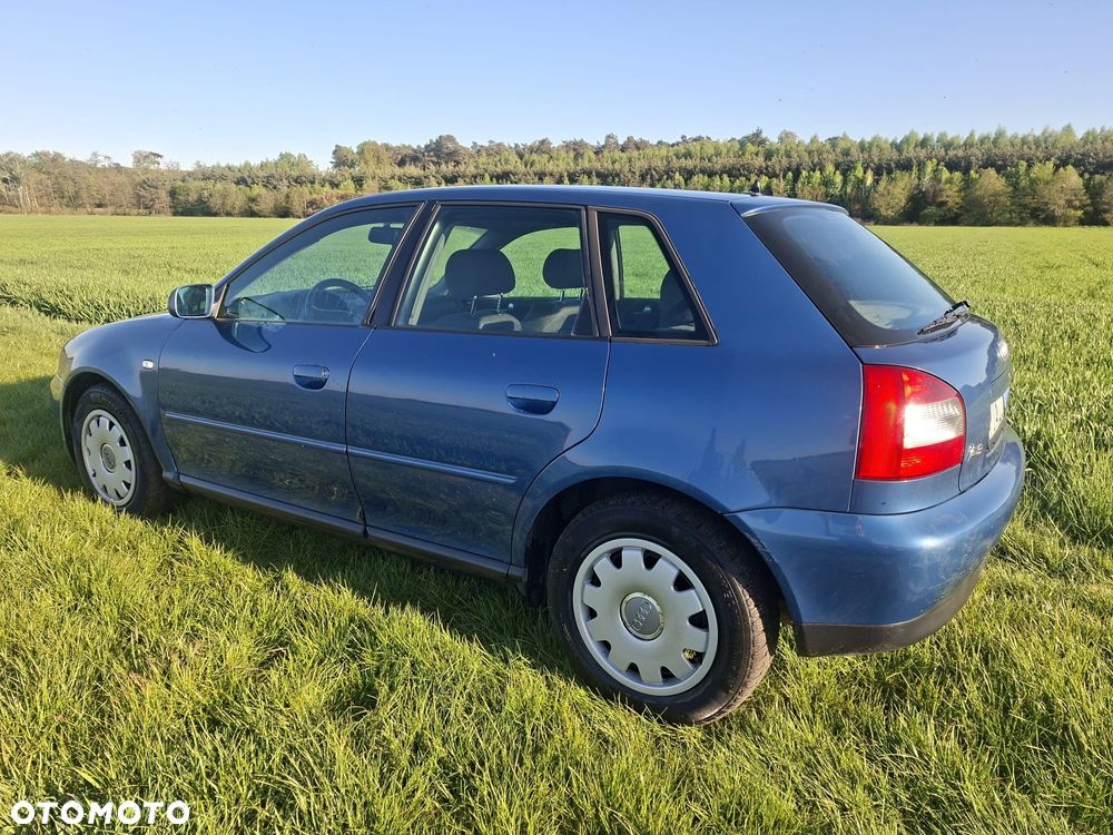 Audi A3 Sportback - 3