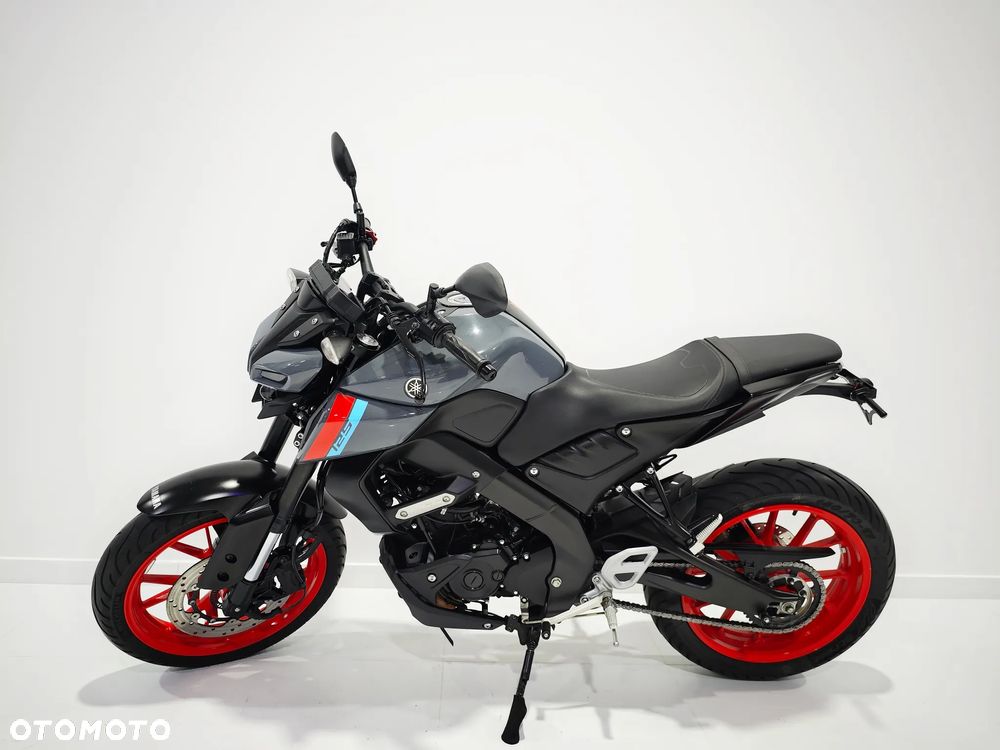 Yamaha MT - 4