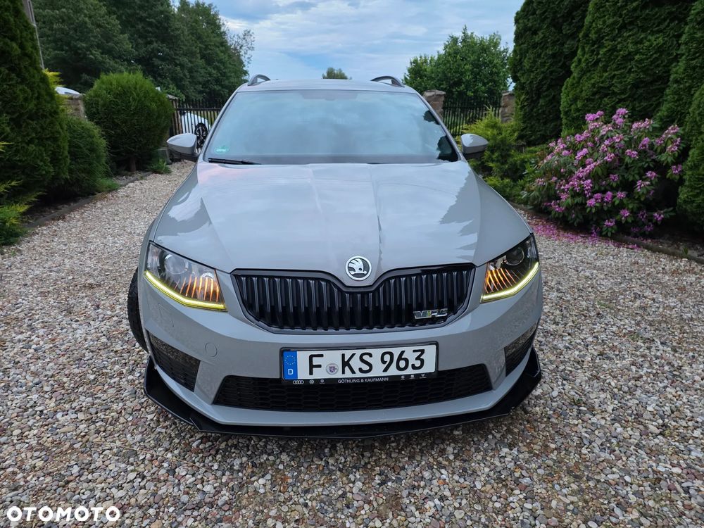 Skoda Octavia 2.0 TDI 4x4 RS DSG - 3