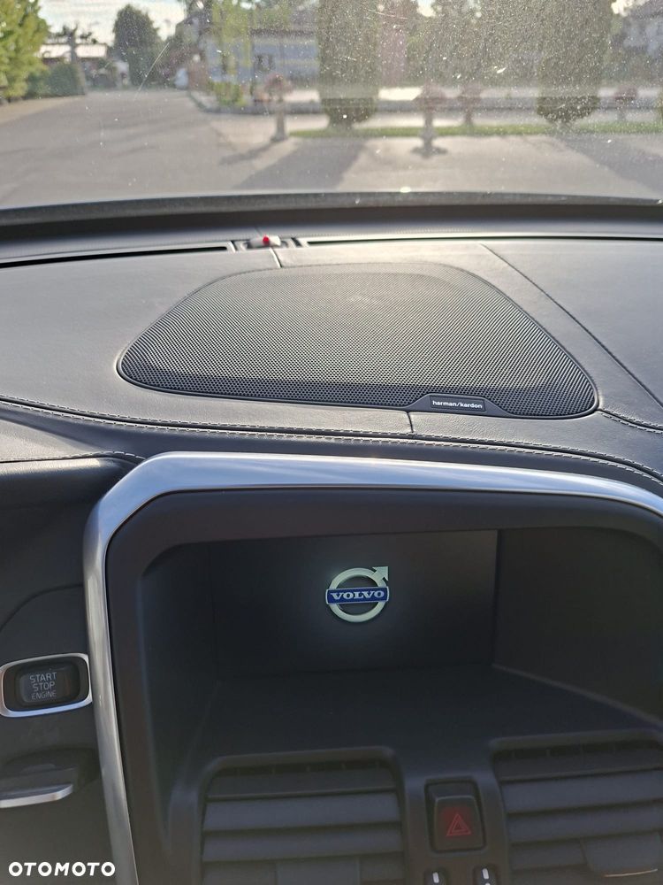 Volvo XC 60 T5 AWD Drive-E Momentum - 25